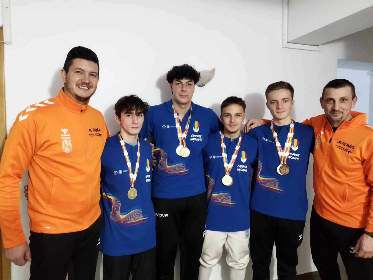 Mézinger Márton dublu campion la juniori